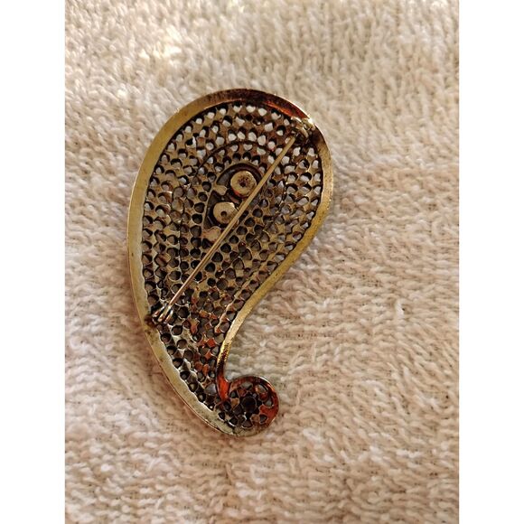 Vintage Silver Textured Rhinestone Paisley Brooch - Picture 2 of 2